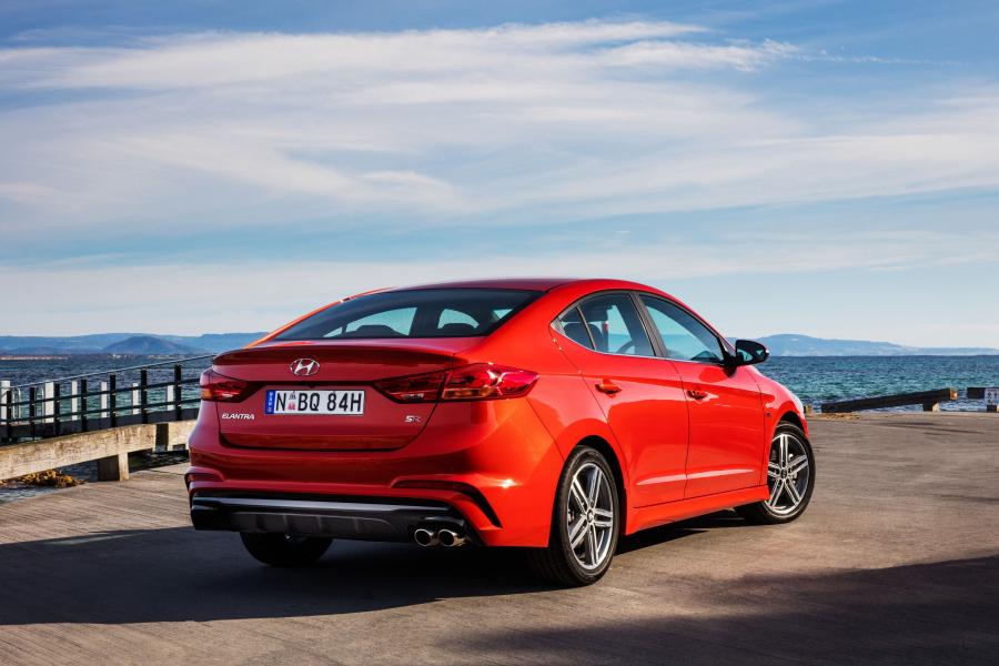  Hyundai Elantra SR Turbo 2016 года  (AU) (фото 19 из 31)